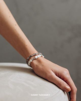 Jeden náramek nestačí. Nejlépe vyniknou spolu. 🤎 www.gabbynaramky.cz